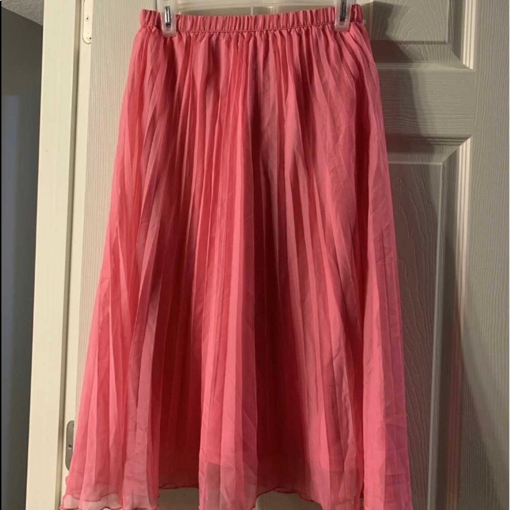 Pink skirt